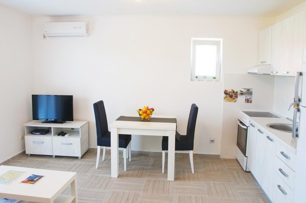 Apartmani Tivat Kaludjerovic Zimmer foto
