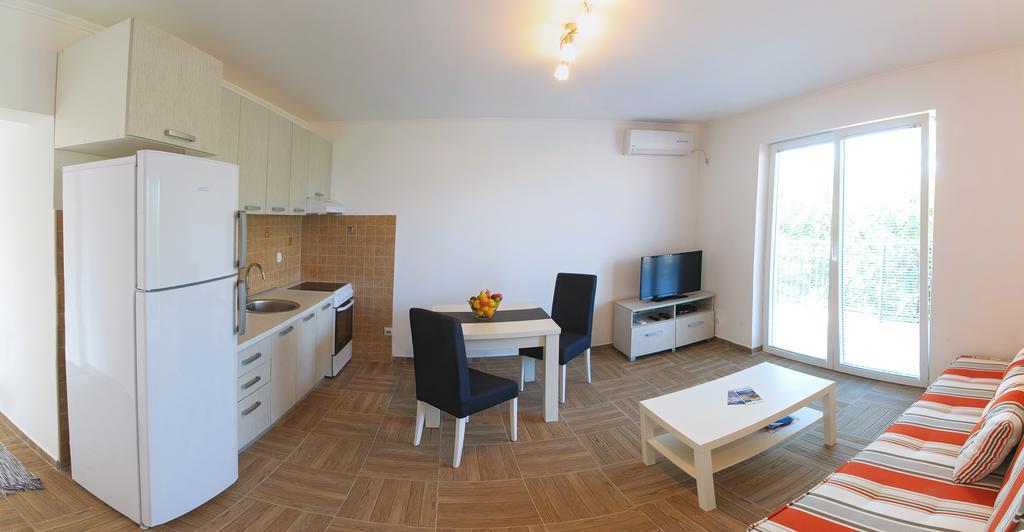 Apartmani Tivat Kaludjerovic Zimmer foto